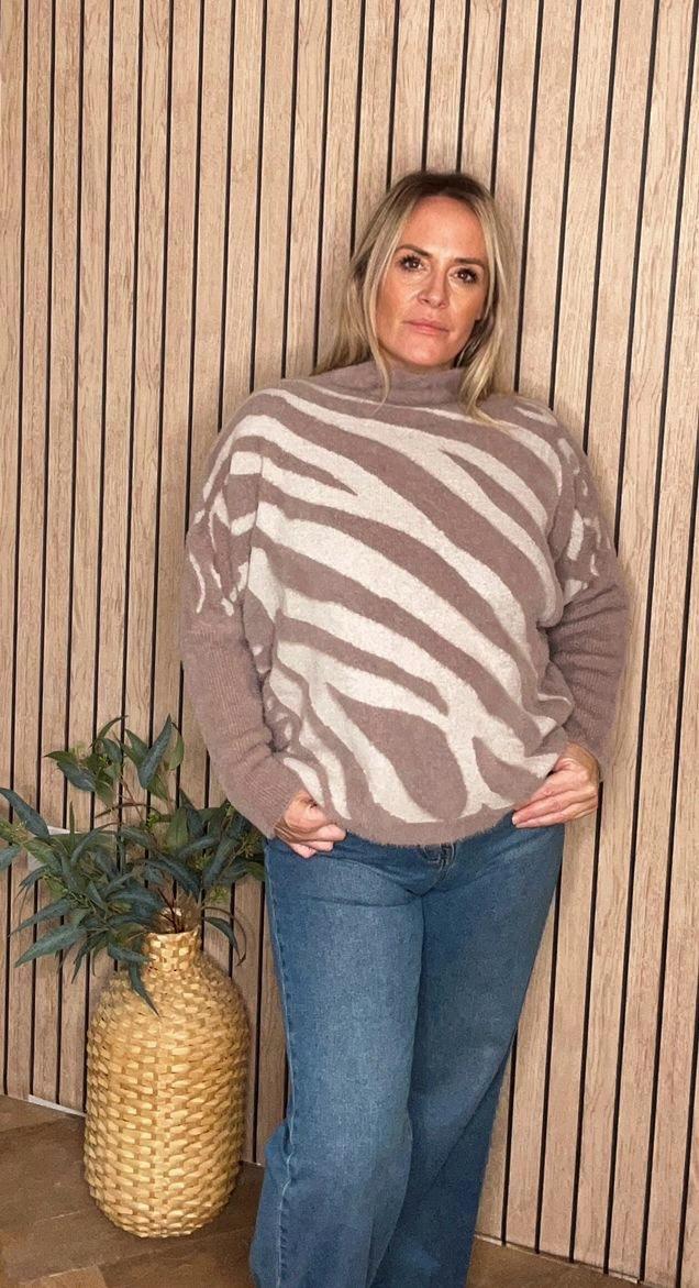 Zebra Batwing Jumper - Mocha/Cream